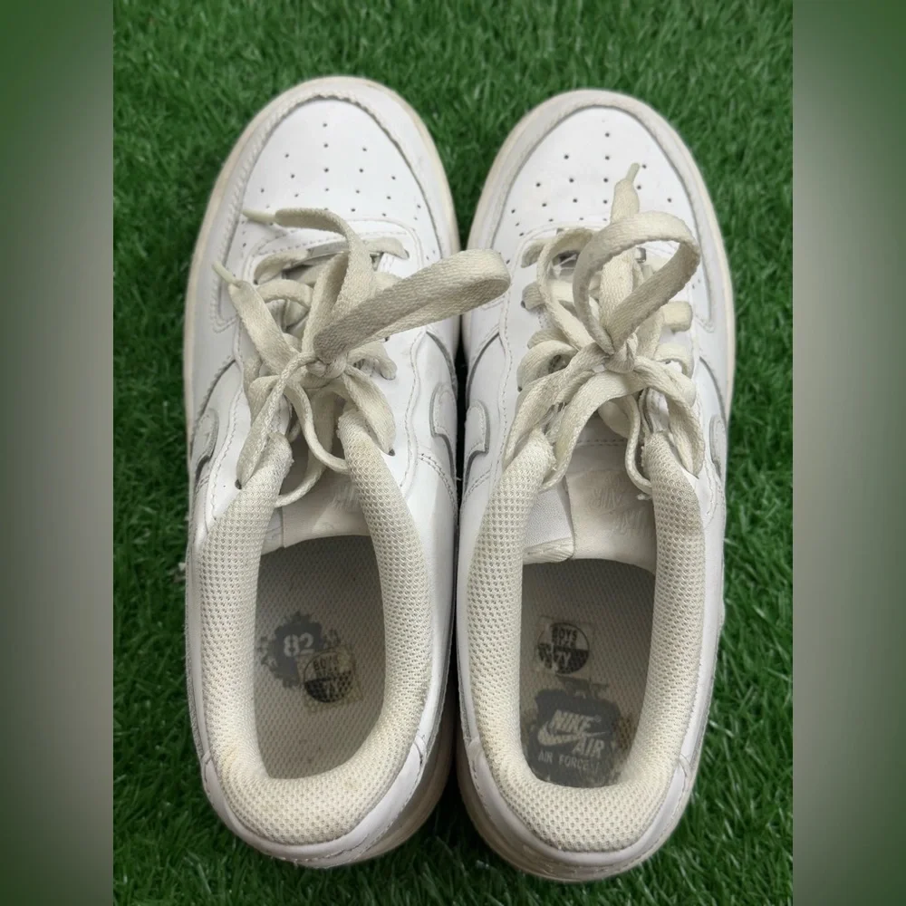 Nike Unisex Sneaker’s‎ Kids Air Force 1 Size 7